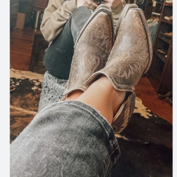 Ariat Dixon Western Boots In Naturally Distressed Brown 8.5 NWT - Picture 2 of 13